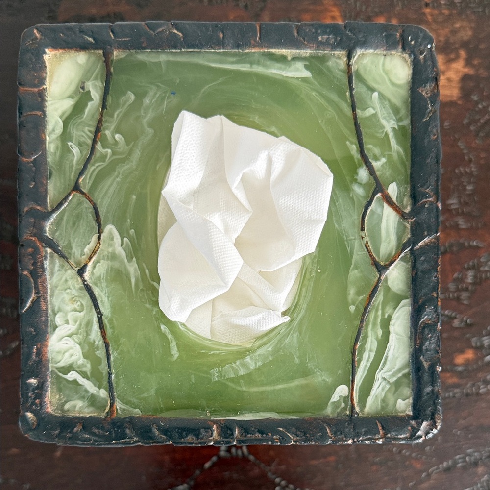 Floral Decorative Tissue Box Cover - Picture 4 of 7